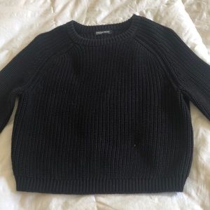 Cropped black sweater(M)